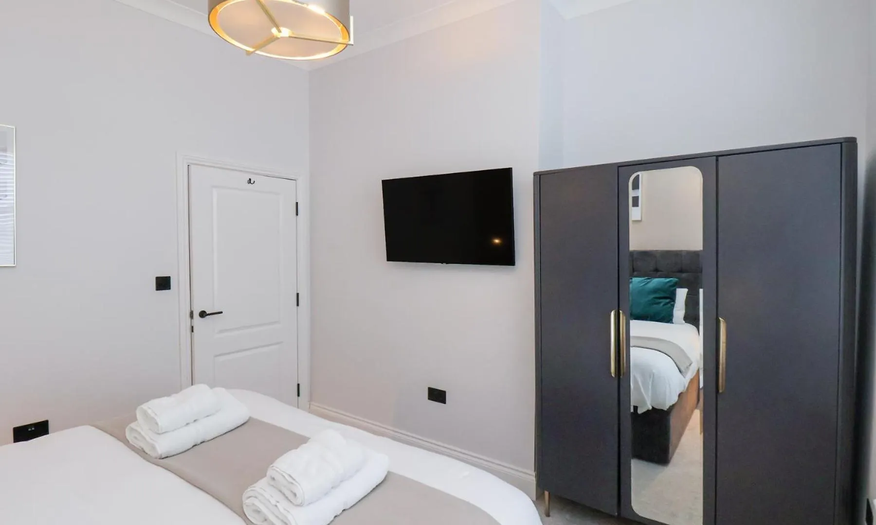 302 The Salisbury Apartment Scarborough