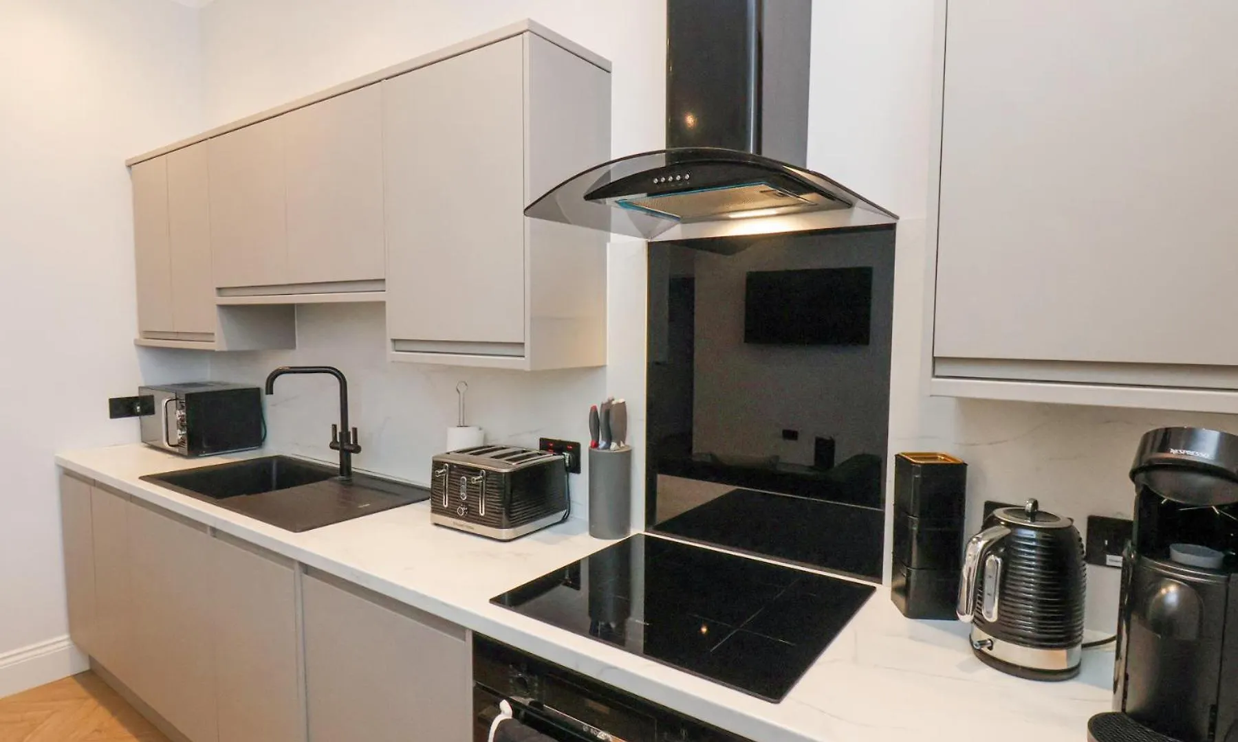 302 The Salisbury Apartment Scarborough